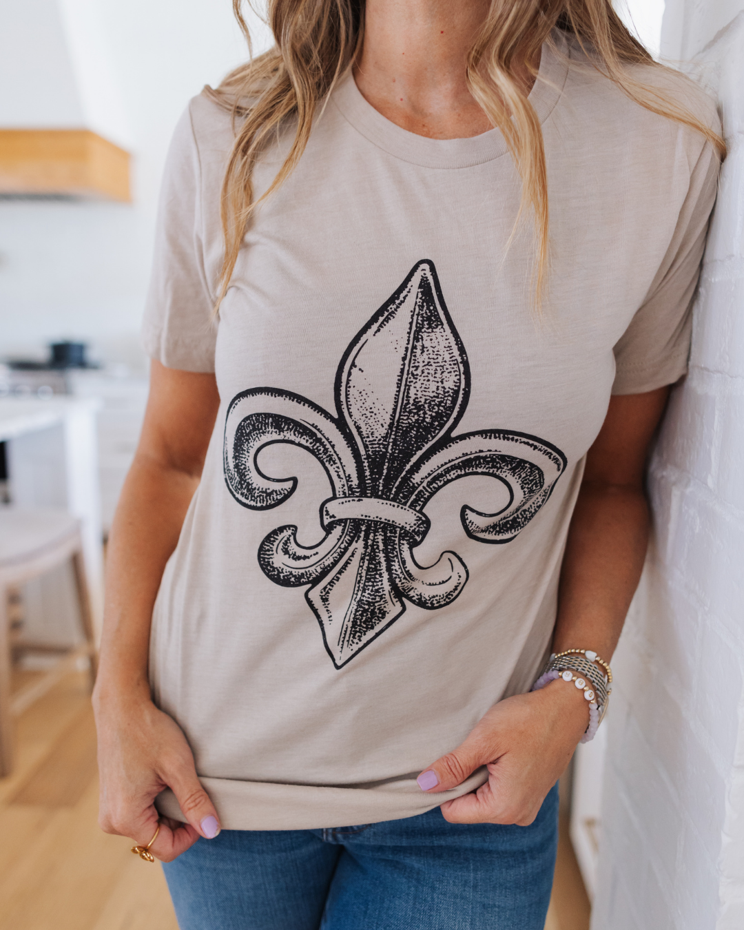 Fleur De Lis T-Shirt, Louisiana State Icon, Sweet Baton Rouge T-Shirts, Louisiana Apparel